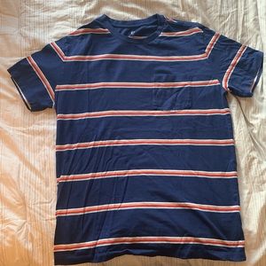Size Medium Gap T Shirt.
